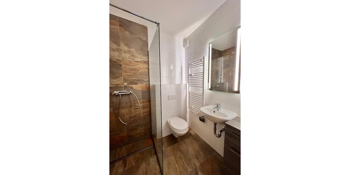 Geräumige 3 Zimmer Wohnung mit großer Terrasse 3 zimmer