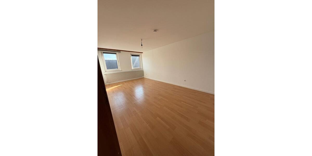 Dachgeschoßwohnung Herzberg am Harz - 3 Zimmer, 82 m&sup2;, 530&euro; | Angebot:26233964