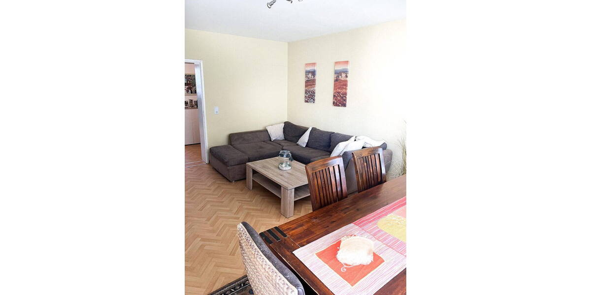 Etagenwohnung Eisenberg - 3 Zimmer, 73 m&sup2;, 700&euro; | Angebot:26015821