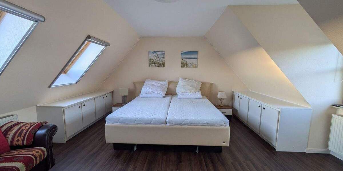 Etagenwohnung Malchow - 3 Zimmer, 200 m&sup2;, 1.250&euro; | Angebot:25707569