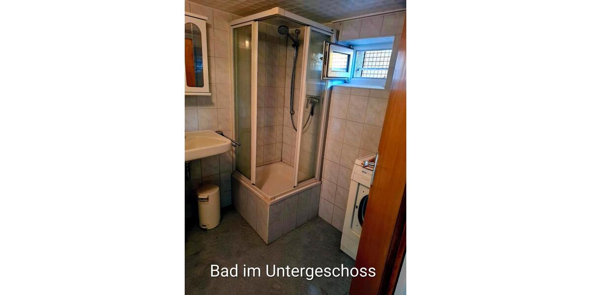 Etagenwohnung Schwetzingen - 3 Zimmer, 70 m&sup2;, 1.000&euro; | Angebot:25838291