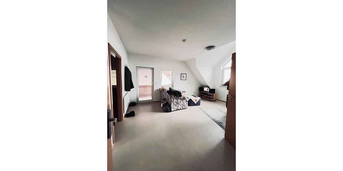 Dachgeschoßwohnung Bad Kissingen - 2 Zimmer, 40 m&sup2;, 350&euro; | Angebot:26612621