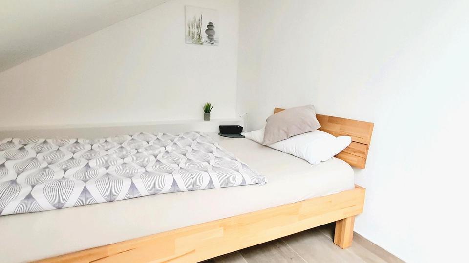 Wohnen auf Zeit Pilsting - 3.5 Zimmer, 130 m&sup2;, 25&euro; | Angebot:26314285