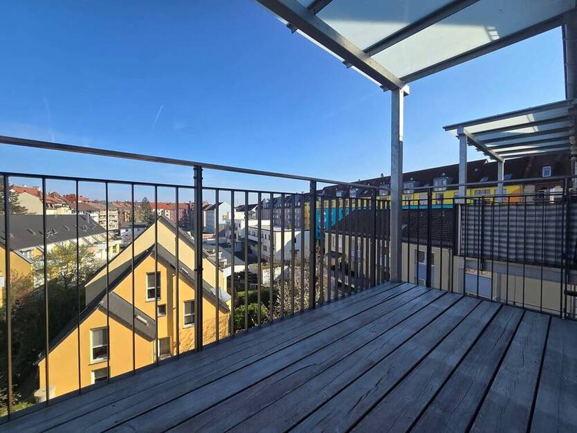 Erstbezug nach Sanierung! Top sanierte 2 Zimmer Wohnung mit großem Balkon