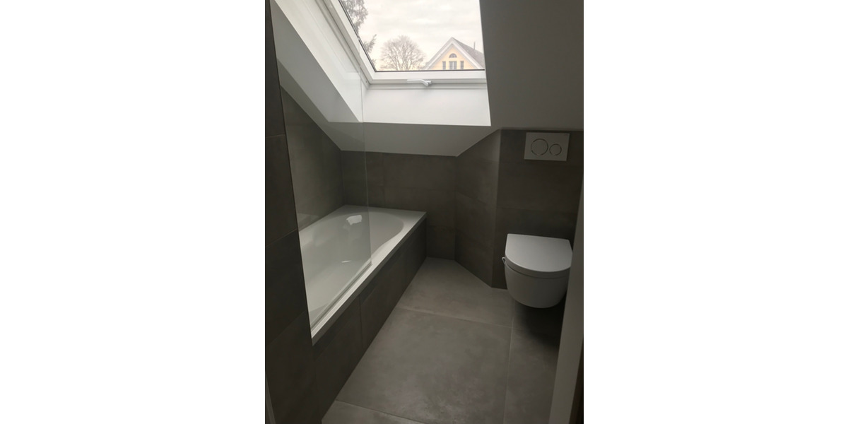 Dachgeschoßwohnung Bonn Friesdorf - 1 Zimmer, 64 m&sup2;, 1.160&euro; | Angebot:24342087