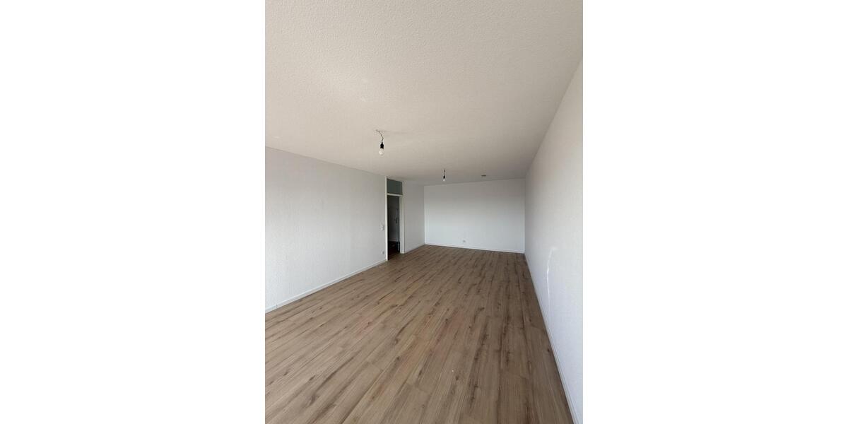 Dachgeschoßwohnung Mainz Finthen - 3 Zimmer, 96 m&sup2;, 1.400&euro; | Angebot:25903574