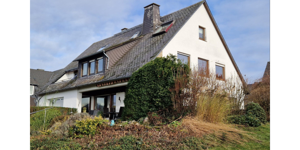 Helle 5-Zimmer-Wohnung in Meschede -Eversberg ab April 26 5 zimmer