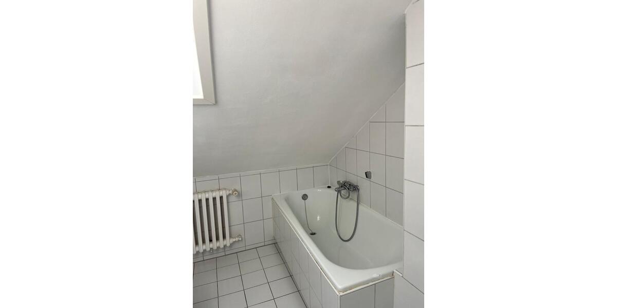 Dachgeschoßwohnung Zeil am Main - 2 Zimmer, 37 m&sup2;, 370&euro; | Angebot:25941794