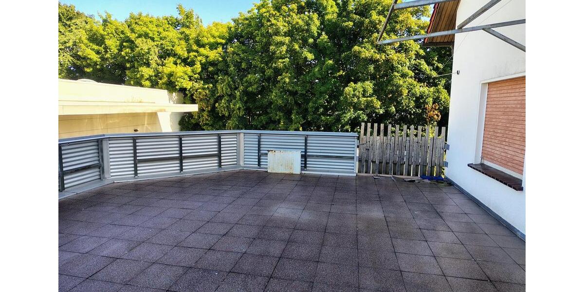 Etagenwohnung Eschwege - 4 Zimmer, 100 m&sup2;, 700&euro; | Angebot:24889953