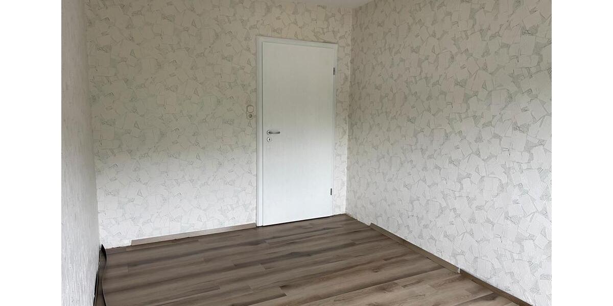 Dachgeschoßwohnung Gummersbach - 4 Zimmer, 73 m&sup2;, 800&euro; | Angebot:26356814