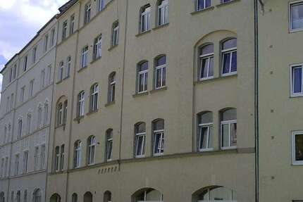 Wohnung zum Mieten in Kassel 400 € 110 m² 4 zimmer