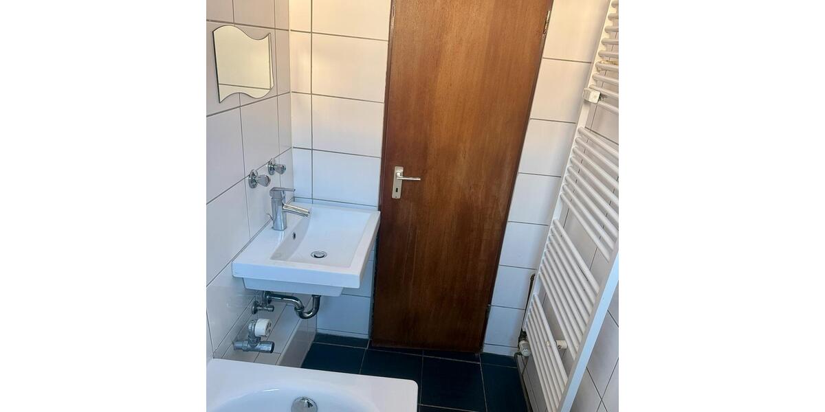 Erdgeschoßwohnung Duisburg Laar - 3.5 Zimmer, 81 m&sup2;, 565&euro; | Angebot:25281789
