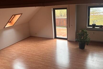 Wohnung Hildburghausen - 3 Zimmer, 92 m&sup2;, 645&euro; | Angebot:24609567