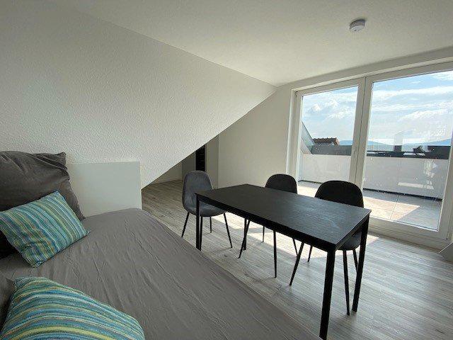 Dachgeschoßwohnung Eppstein - 2 Zimmer, 91 m&sup2;, 960&euro; | Angebot:26262327