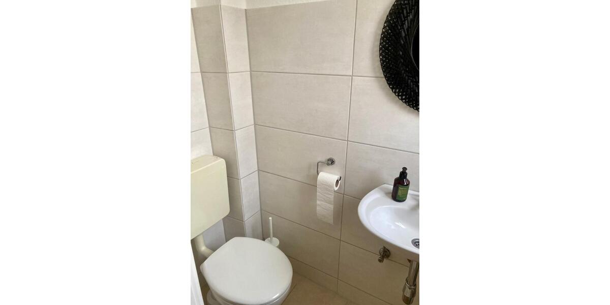 Etagenwohnung Bremerhaven Lehe - 4 Zimmer, 20 m&sup2;, 1.100&euro; | Angebot:25440028