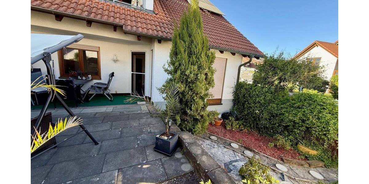 Etagenwohnung Singen (Hohentwiel) Bohlingen - 3 Zimmer, 85 m&sup2;, 1.070&euro; | Angebot:26687101