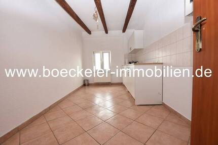Hier finden Sie Ihr neues Zuhause + Balkon