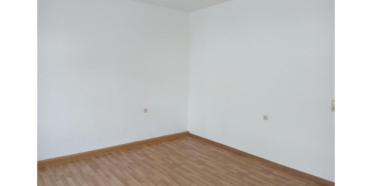 Etagenwohnung Freiberg - 1 Zimmer, 43 m&sup2;, 272&euro; | Angebot:24487633