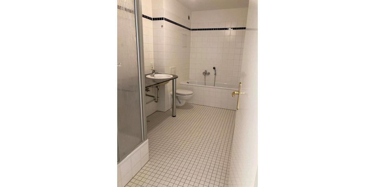 Dachgeschoßwohnung Frankfurt (Oder) Beresinchen - 2 Zimmer, 69 m&sup2;, 430&euro; | Angebot:24663674