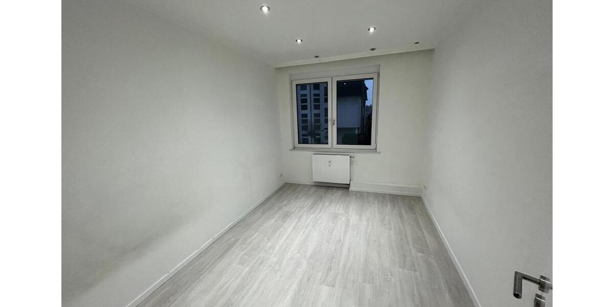 Etagenwohnung Geesthacht - 4 Zimmer, 105 m&sup2;, 1.510&euro; | Angebot:26387152