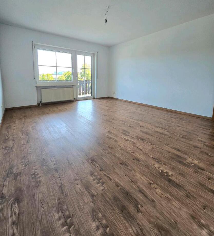 Helle und großzügige 4,5 Zimmer Wohnung