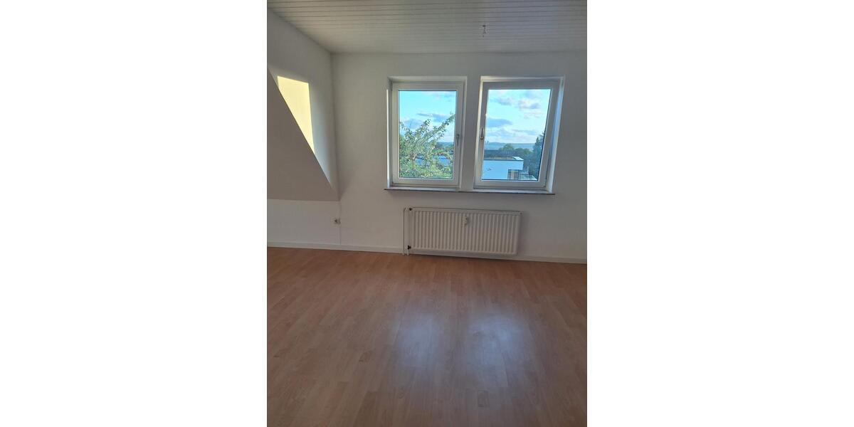 Dachgeschoßwohnung Göttingen Oststadt - 4 Zimmer, 78 m&sup2;, 1.100&euro; | Angebot:25831597