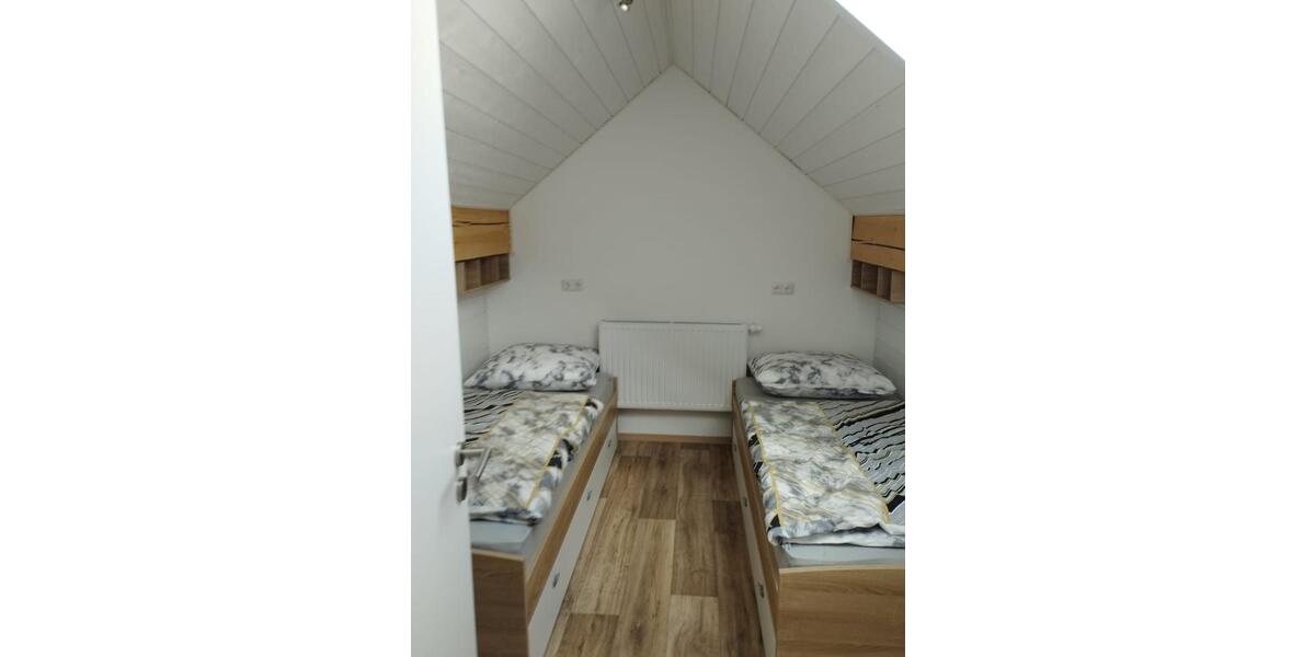 Dachgeschoßwohnung Essenbach - 1 Zimmer, 60 m&sup2;, 500&euro; | Angebot:25296178