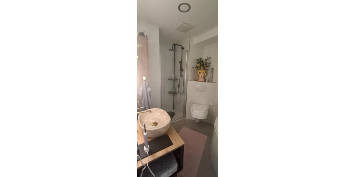 Etagenwohnung Tiefenbach - 3 Zimmer, 93 m&sup2;, 900&euro; | Angebot:26476771