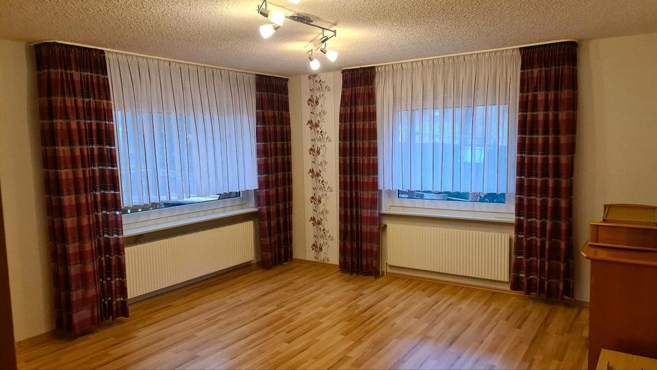 Doppelhaushälfte Hofgeismar - 3 Zimmer, 122 m&sup2;, 1.050&euro; | Angebot:25032446