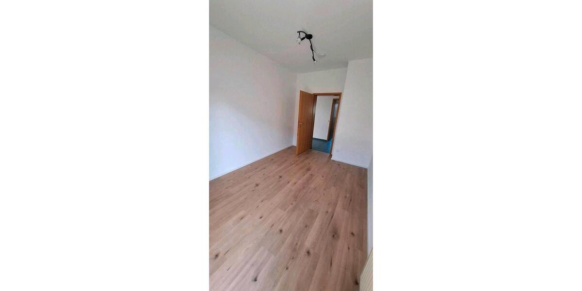 Erdgeschoßwohnung Pfalzgrafenweiler - 4 Zimmer, 101 m&sup2;, 1.200&euro; | Angebot:26003063