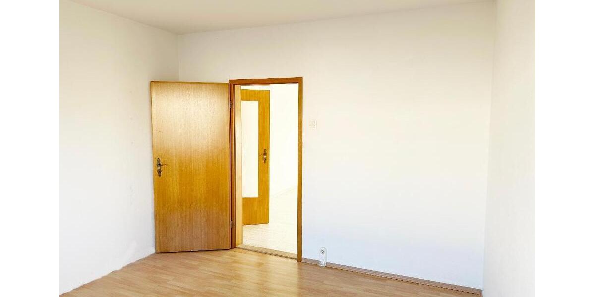 Etagenwohnung Zeithain - 3 Zimmer, 57 m&sup2;, 320&euro; | Angebot:25979091