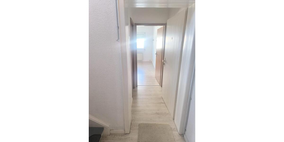Etagenwohnung Holzminden - 1 Zimmer, 20 m&sup2;, 270&euro; | Angebot:26568261
