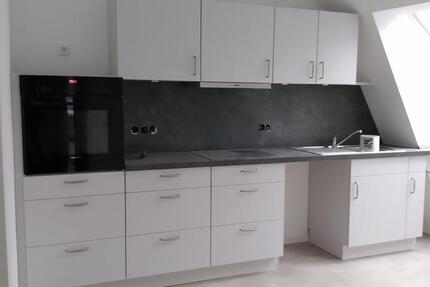 4-Zimmer DG-Wohnung, zentral am Lutherpark 4 zimmer