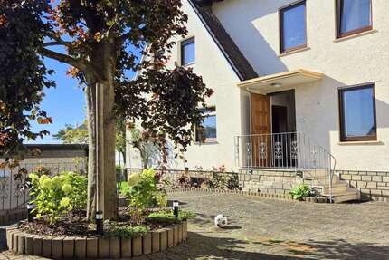 Haus zum Mieten in Wiesbaden Freudenberg 1.900 € 143 m² 4 zimmer