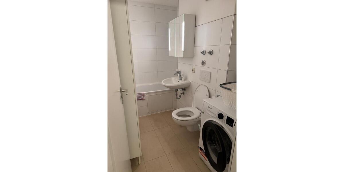 Großes WG Zimmer vollmöbliert für Studentin Garching 1 zimmer