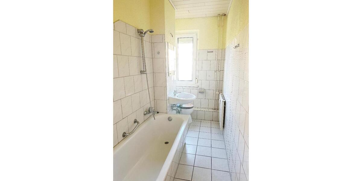 Etagenwohnung Zeithain - 3 Zimmer, 57 m&sup2;, 320&euro; | Angebot:25979091