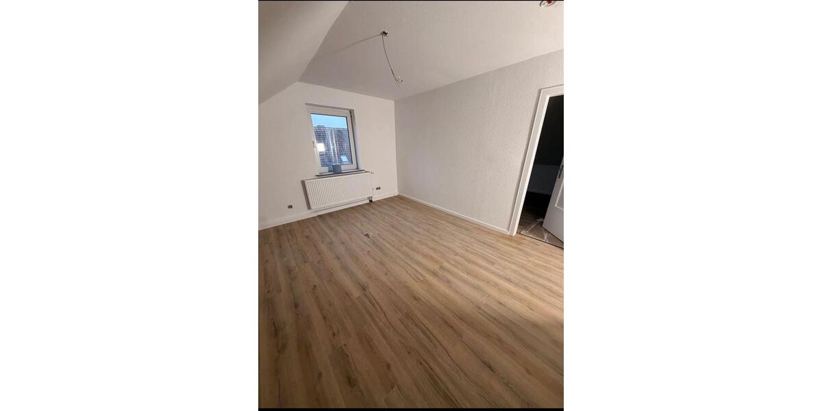 Dachgeschoßwohnung Barsinghausen - 3 Zimmer, 65 m&sup2;, 600&euro; | Angebot:26099718