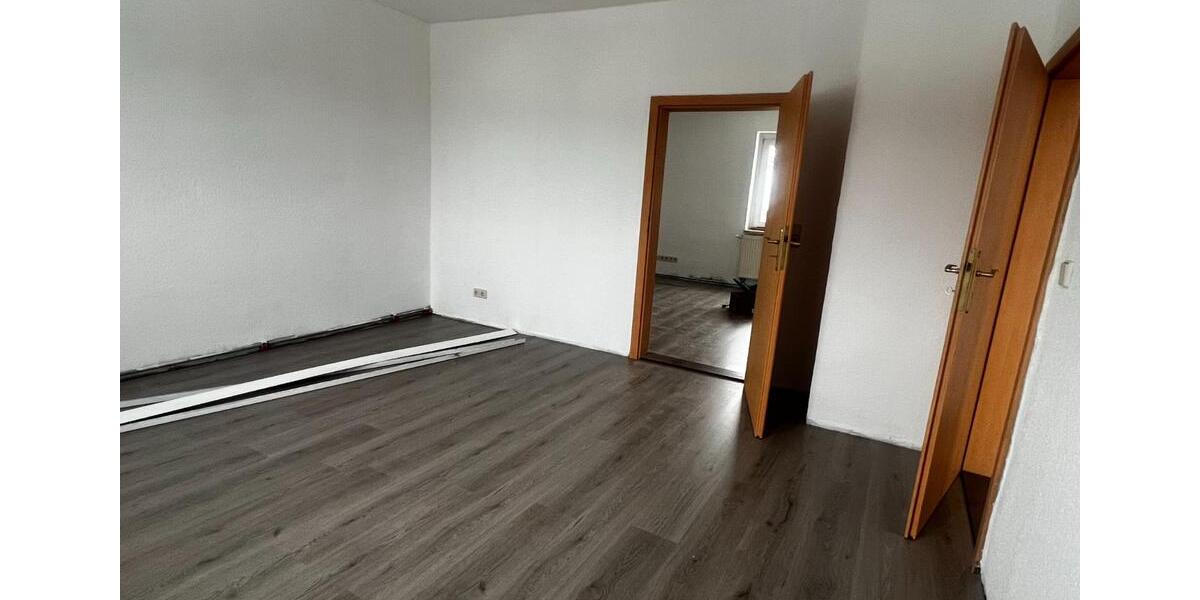Etagenwohnung Frohburg - 4 Zimmer, 75 m&sup2;, 500&euro; | Angebot:24490814