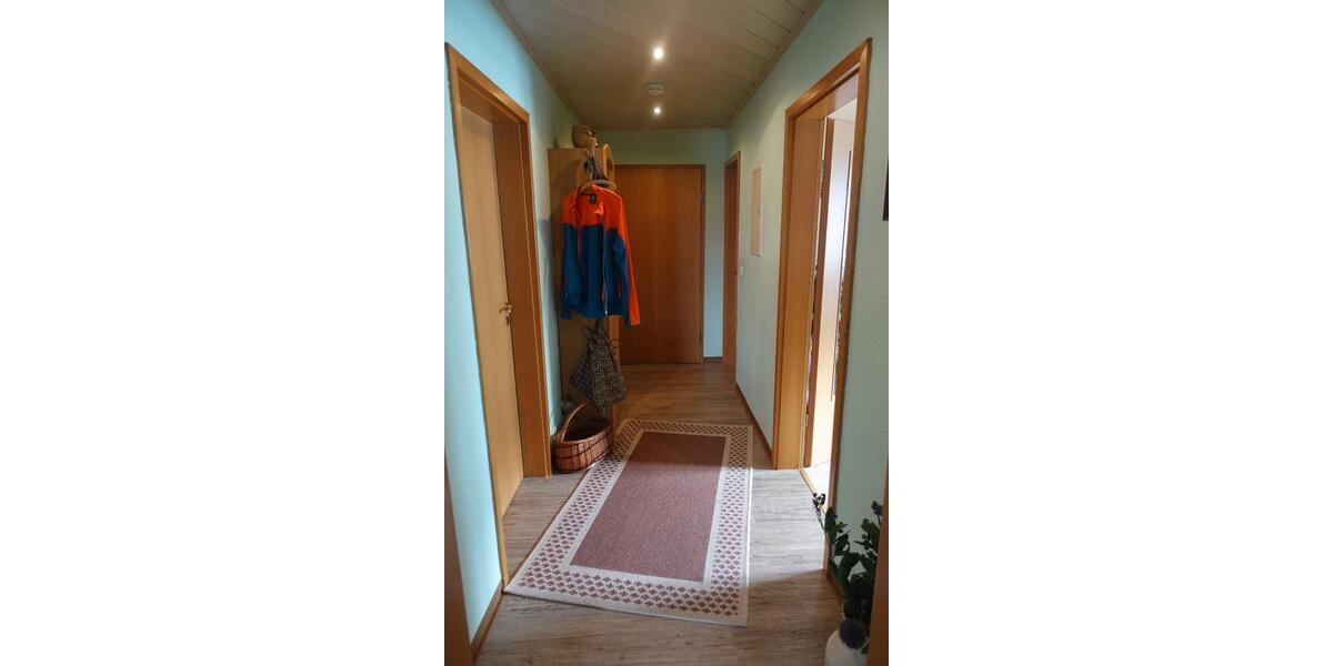 Helle und Ruhige 3-Raum-Wohnung im 2.OG (DG) 3 zimmer