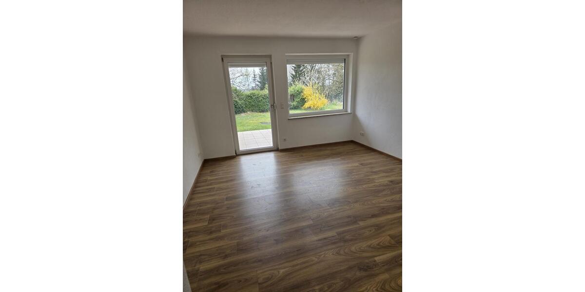 Erdgeschoßwohnung Mühldorf am Inn - 5 Zimmer, 120 m&sup2;, 1.250&euro; | Angebot:26561825
