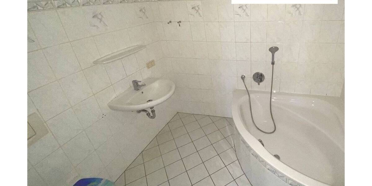 Etagenwohnung Zeitz Zeitz - 3 Zimmer, 63 m&sup2;, 315&euro; | Angebot:25747805