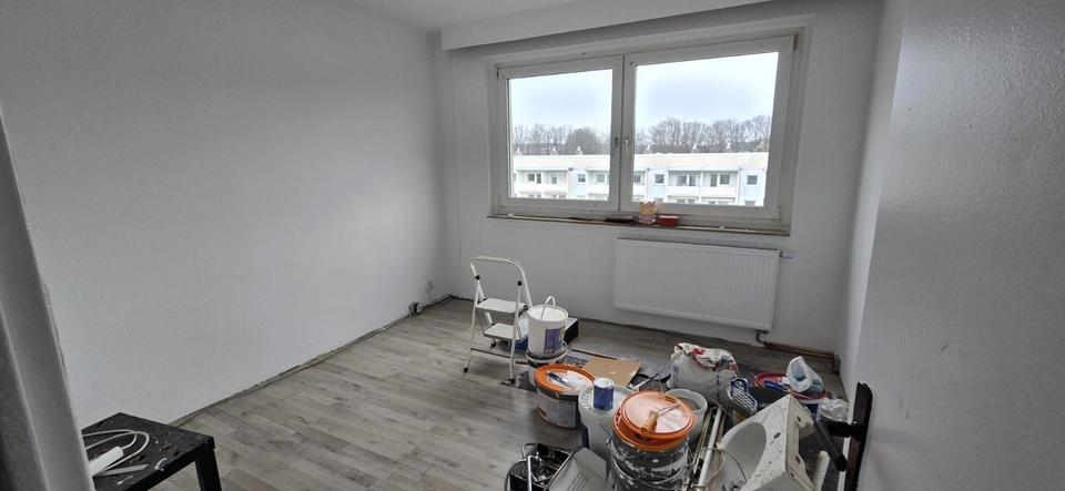 Etagenwohnung Mülsen - 4 Zimmer, 70 m&sup2;, 395&euro; | Angebot:25831500