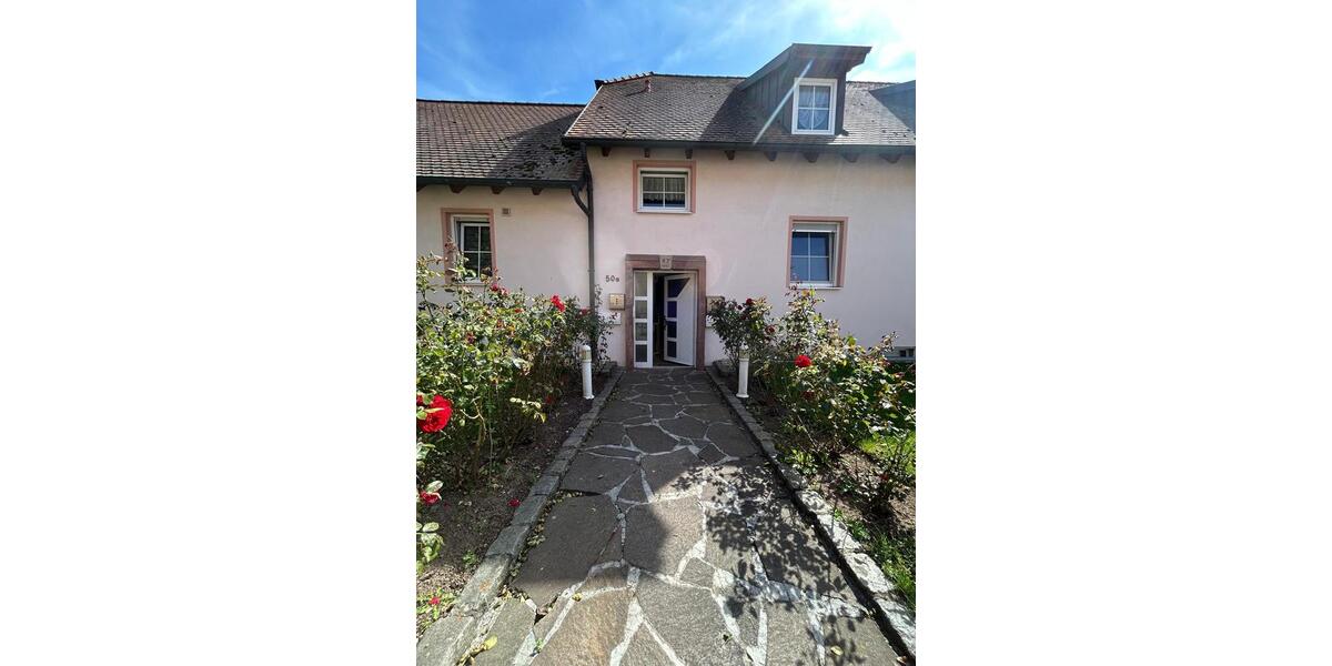 Etagenwohnung Querfurt - 3 Zimmer, 123 m&sup2;, 890&euro; | Angebot:25589515