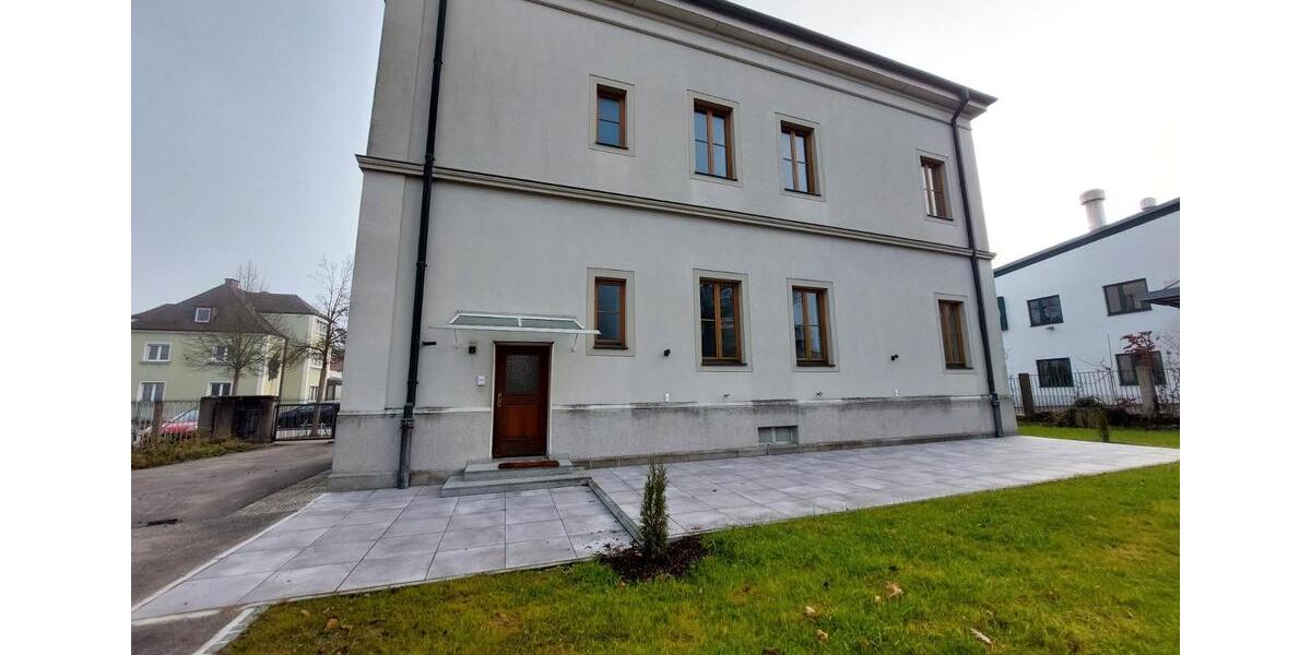 Etagenwohnung Straubing - 4 Zimmer, 143 m&sup2;, 1.200&euro; | Angebot:26006497