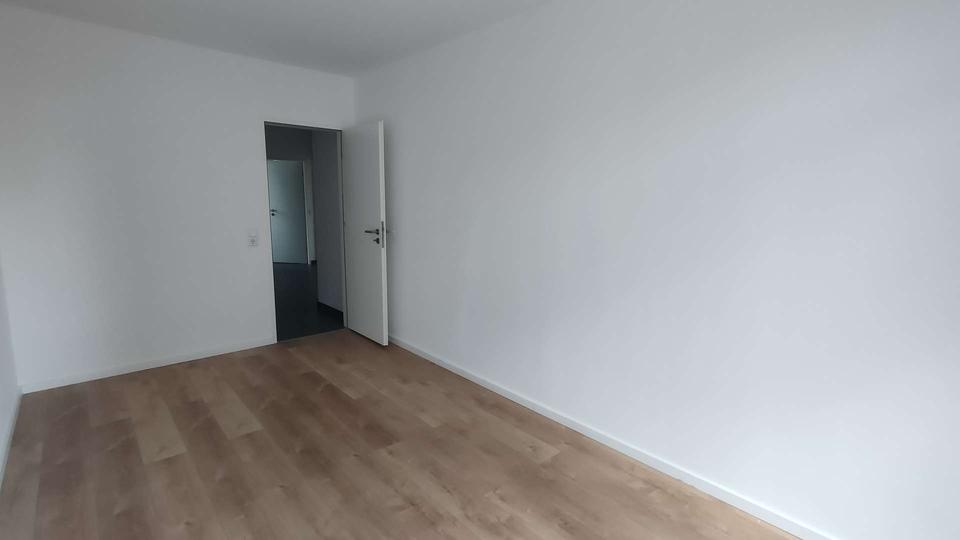 Etagenwohnung Krefeld - 3 Zimmer, 79 m&sup2;, 751&euro; | Angebot:26381519
