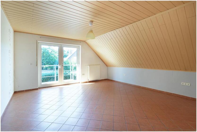 ***geräumige 2 Zimmer Oberwohnung mit EBK in Börger*** mit eigenem Garten, Terrasse, sowie Zufahrt und Carport 2 zimmer