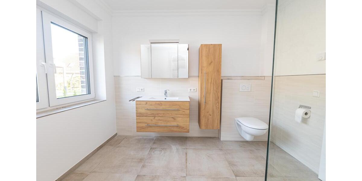 Doppelhaushälfte Hemmoor - 4 Zimmer, 98 m&sup2;, 1.225&euro; | Angebot:25958933