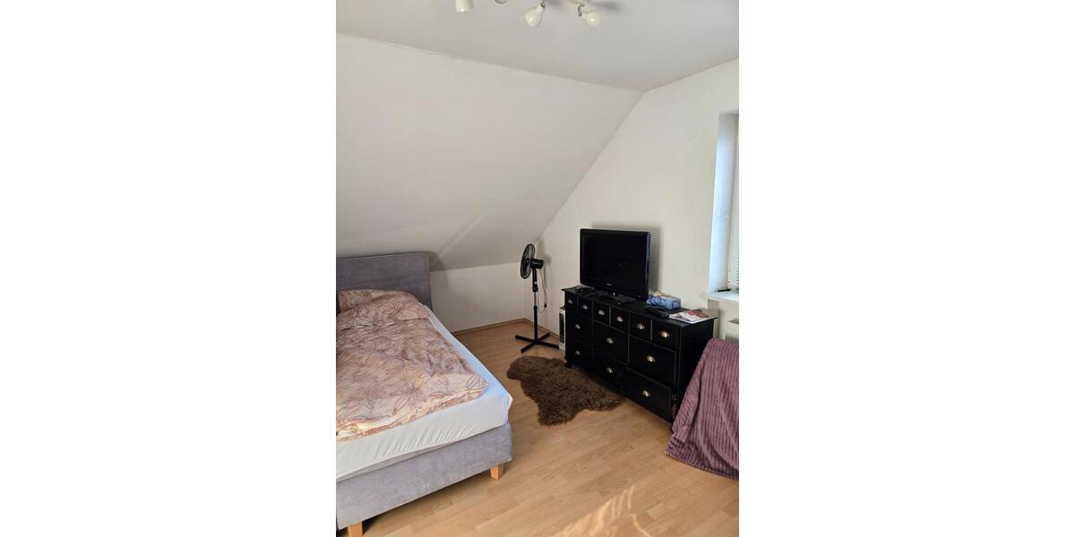 Wohnen auf Zeit Hohenthann - 11 Zimmer, 110 m&sup2;, 400&euro; | Angebot:25536481