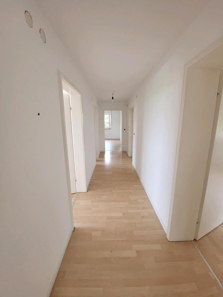Charmante Dachgeschoßwohnung mit Garten