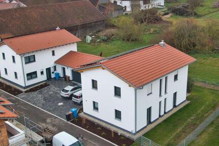 Haus Leiblfing - 5 Zimmer, 165 m&sup2;, 1.450&euro; | Angebot:26129320